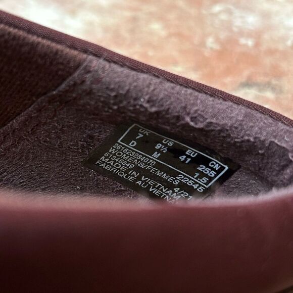 5 for $25🔥9.5 Clarks Collection Burgundy Camouflage Cora Loafer - Picture 5 of 9